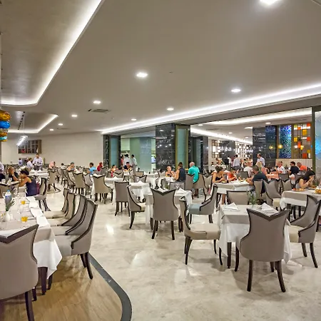 رويال سيجينيوس 5*